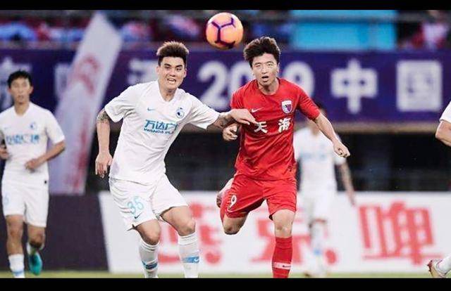 关于“前国脚”杨善平：如今无球可踢，混迹预备队，中甲球队都不要的信息