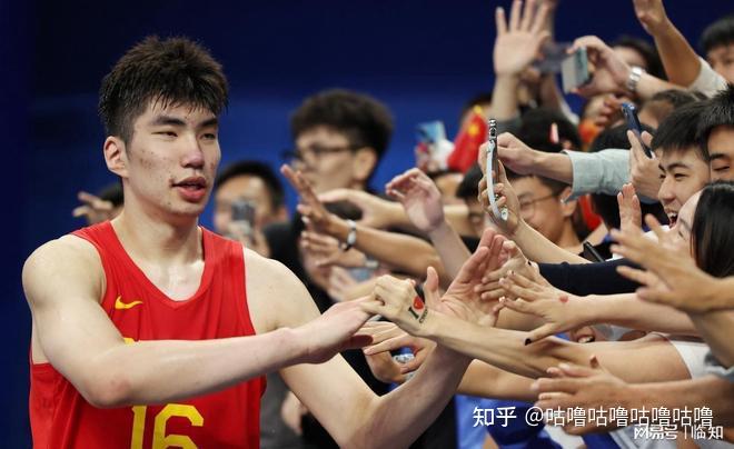 20分大胜波黑后！中国男篮大名单预测：这10人稳了，徐杰PK