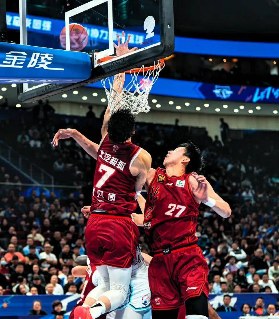 周琦NBA生涯集锦混剪，愿你早日伤愈归来！(周琦22分21篮板集锦)